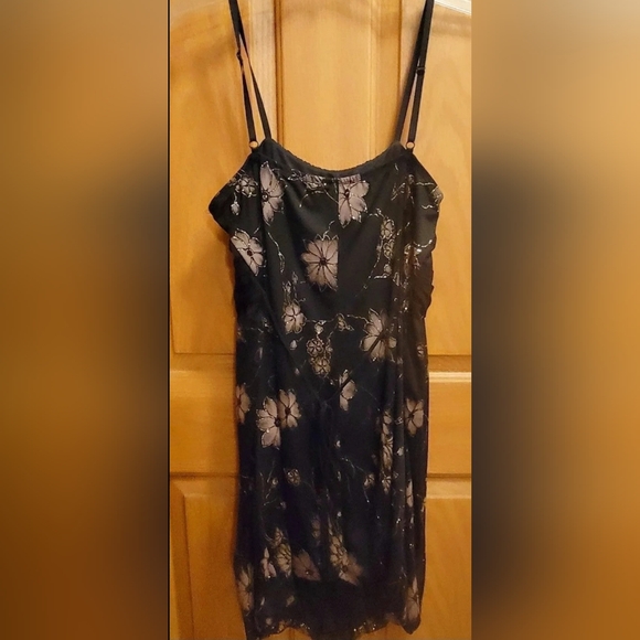 Feminine Black Floral Mini Dress - Picture 2 of 4